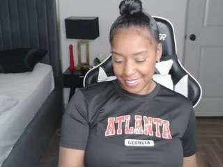 Live webcam model january-rose on Soda Cams