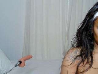 january-rose live webcam show