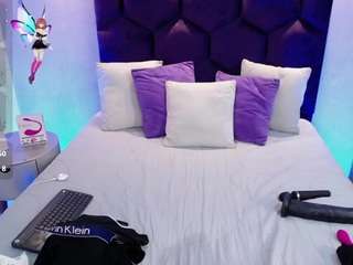 gin-fox Live Webcam on CamSoda