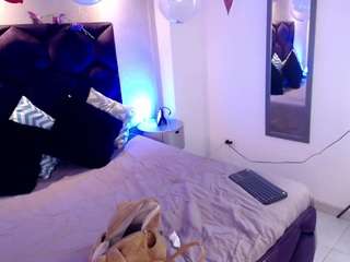 gin-fox's CamSoda show and profile