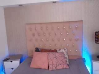 gin-fox Live Webcam on CamSoda