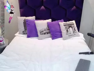 Gin's Live Sex Cam Show