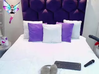 Gin's Live Sex Cam Show