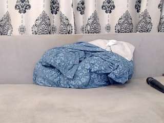 sweetdaiana23 webcam