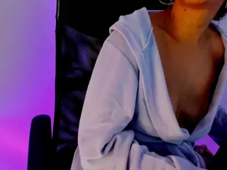 Tracy-lambo's Live Sex Cam Show