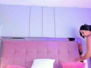 ahincale Live Webcam on CamSoda