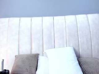 Live webcam model ahincale on Soda Cams