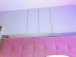 ahincale's CamSoda show and profile