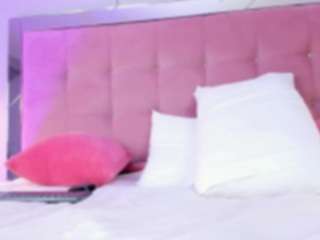 ahincale's CamSoda show and profile