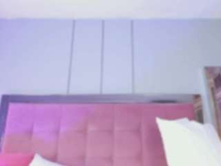 ahincale's CamSoda show and profile