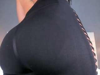 Live webcam model ahincale on Soda Cams