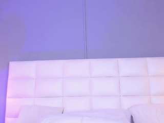 Live webcam model ahincale on Soda Cams