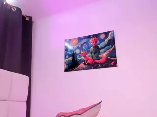 EMMA FERNANDEZ's Live Sex Cam Show