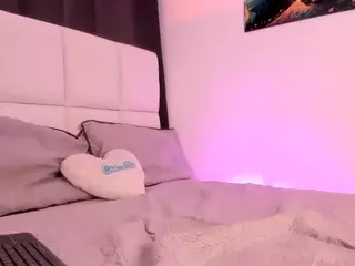 EMMA FERNANDEZ's Live Sex Cam Show