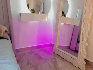 Live webcam model karla-hudsson on Soda Cams