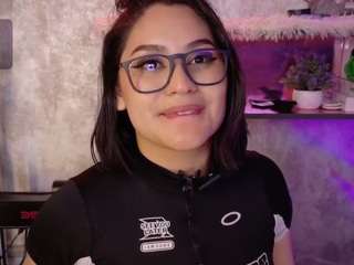 adaanddamian2's CamSoda show and profile