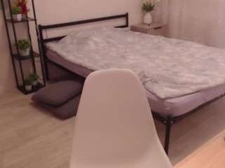 LauraRuth live cam preview