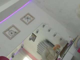 x6uldv8xdollxx Live Webcam on CamSoda