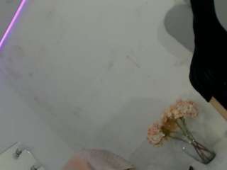 x6uldv8xdollxx Live Webcam on {site_name}