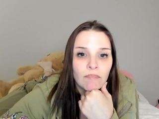 lemonadecandyyy's CamSoda show and profile