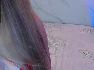 hotpawgmilf Live Webcam on CamSoda