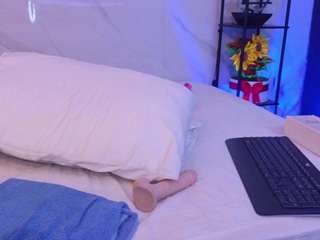 hotpawgmilf's CamSoda show and profile