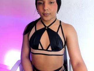 hotlittlebittch
