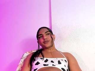 HotLittleBittch live cam preview