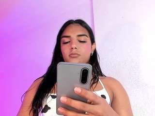 hotlittlebittch
