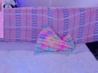 isabelle-adjanii Live Webcam on CamSoda