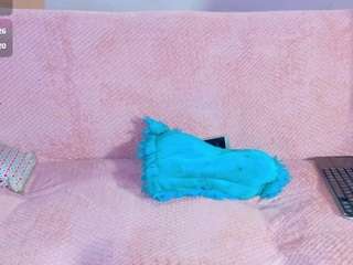 isabelle-adjanii webcam