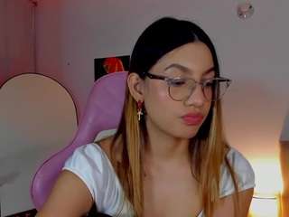 little-tequila3 live webcam show