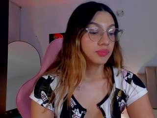little-tequilla3 live webcam show