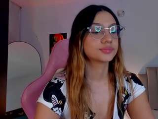 little-tequilla3 live webcam show