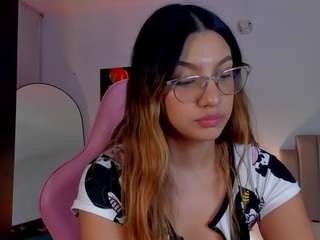 little-tequilla3 live webcam show
