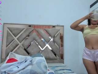 Cutelatinax live webcam show