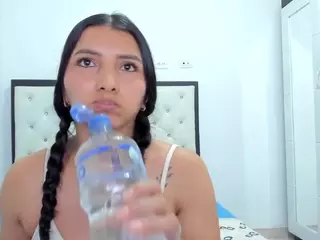 Cutelatinax's Live Sex Cam Show