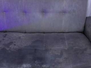 wettdiamond's CamSoda show and profile