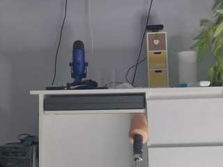 luckyystrike Live Webcam on CamSoda