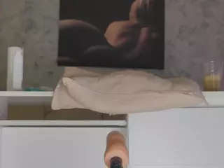LuckyyStrike's Live Sex Cam Show