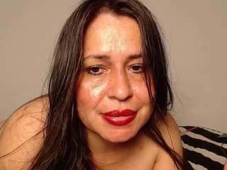 le modèle milfnaughtyy est en webcam porno dans un show sur le site camsoda, il possède les tags suivants: anal,lush,toys,tease,strip,spank,shaved pussy,pussy,orgasm,no smoking,ass,mature,middle aged,lovense,dildo,asshole,blowjob,heels,deepthroat,cum