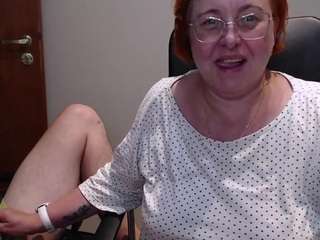 curvyjoanna Live Webcam on CamSoda