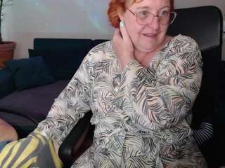 curvyjoanna