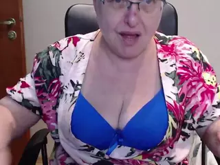 CurvyJoanna's Live Sex Cam Show