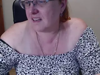 CurvyJoanna's Live Sex Cam Show