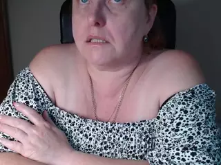 CurvyJoanna's Live Sex Cam Show