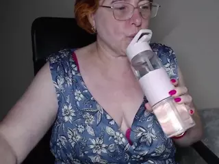 CurvyJoanna's Live Sex Cam Show