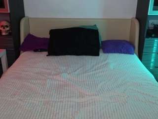 lilawray's CamSoda show and profile