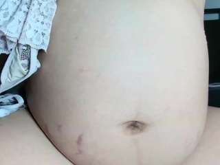 chirlyy live cam preview