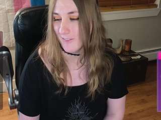 luluvaladon Live Webcam on CamSoda